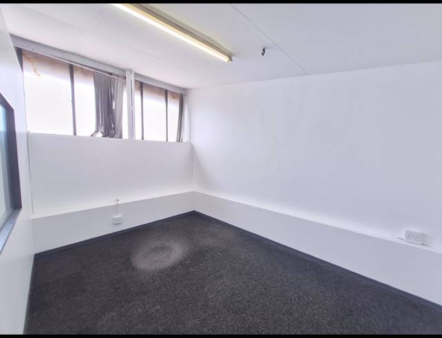 2,838M² WAREHOUSE TO LET IN PAARDEN EILAND